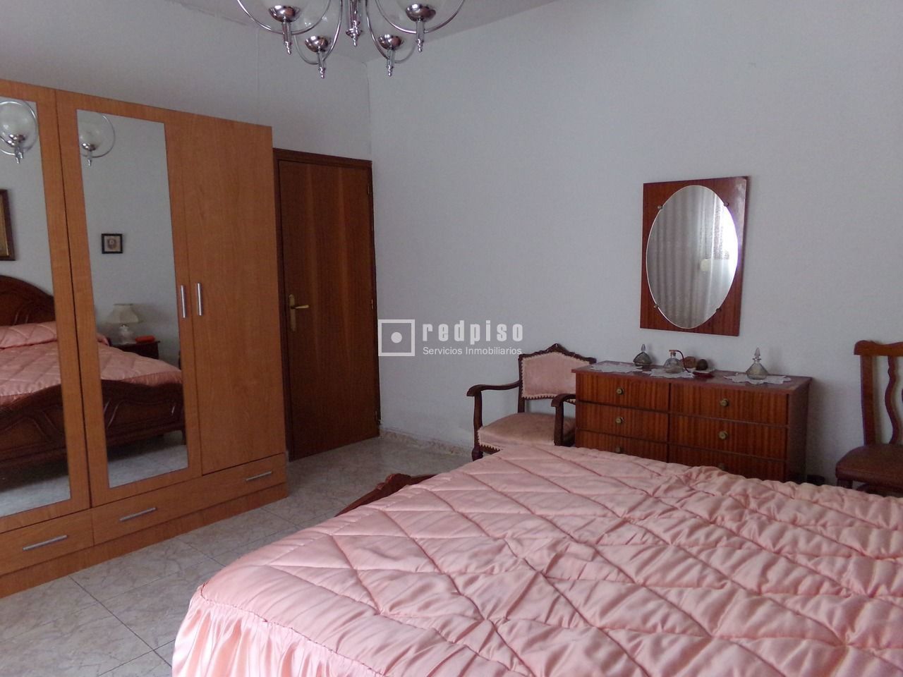 Casa en venta en  calle de la Escuela, Morata de Tajuña, Madrid  12/31