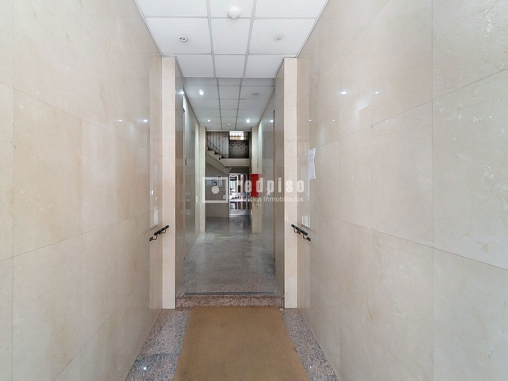 Piso en alquiler en calle De Espronceda, Chamberí, Madrid 33/35