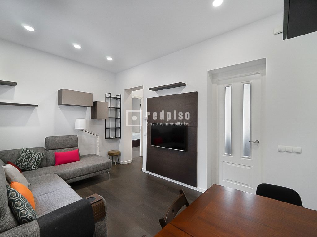 Piso en alquiler en calle De Espronceda, Chamberí, Madrid 4/35