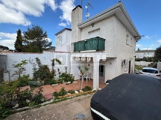 Casa en venta en  Trijueque, Guadalajara  1/1