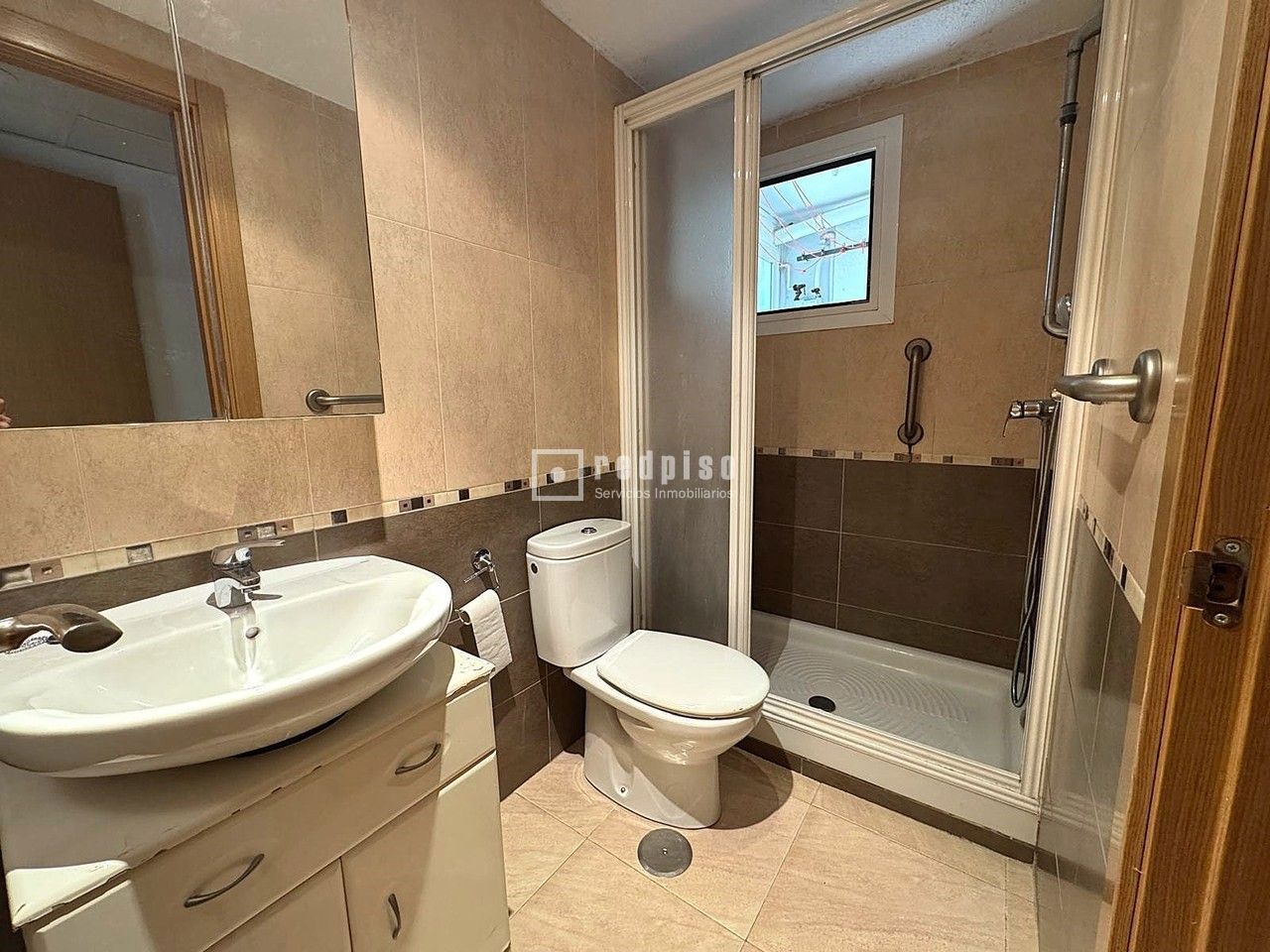 Piso en venta en  avenida de Zarauz, San Fernando de Henares, Madrid  6/18