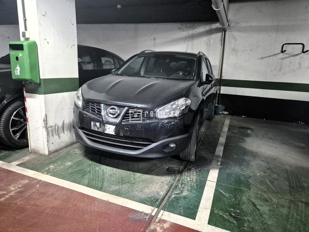 Parking en venta en Sevilla 2/3