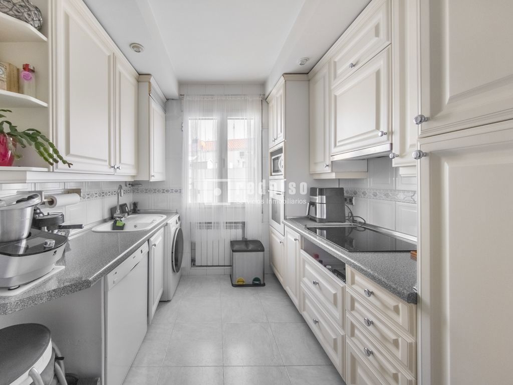 Piso en venta en calle De Antonio Toledano, Madrid, Madrid 6/23