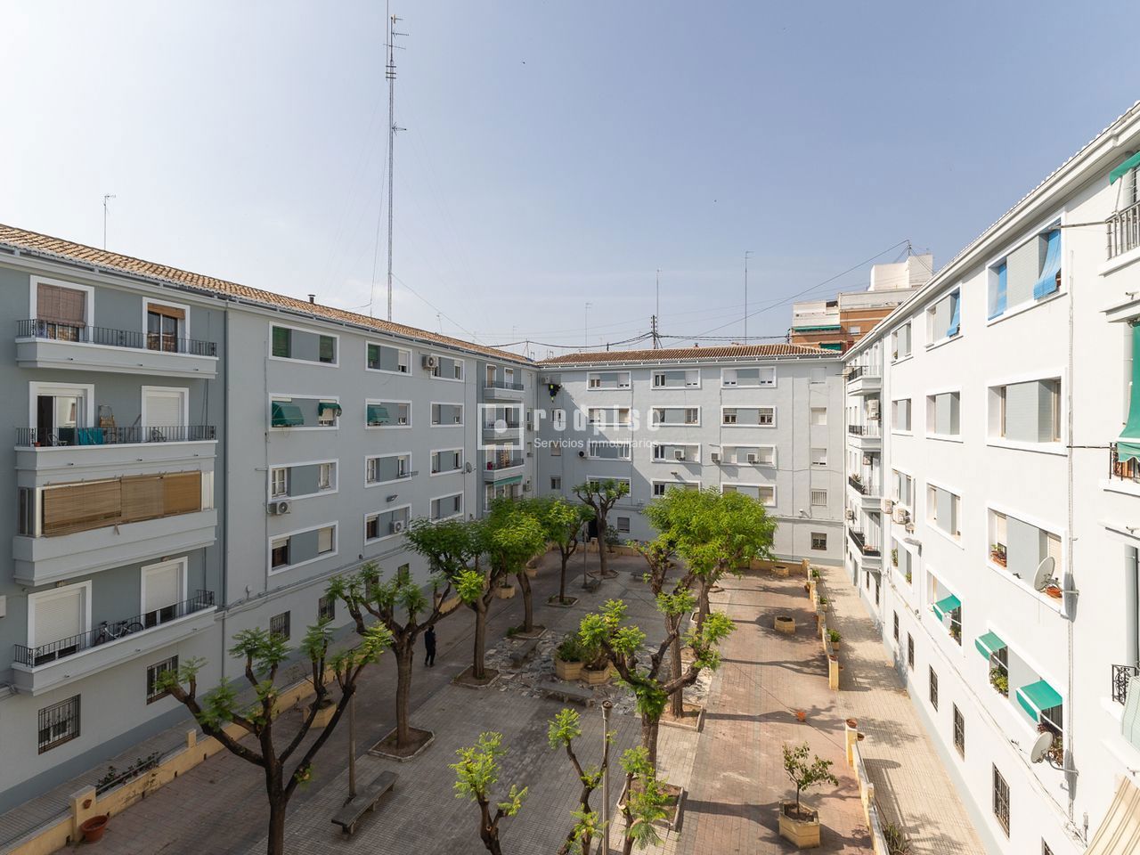 Piso en venta en calle Santos Justó Y Pastor, El Llano Del Real, Valencia 5/30