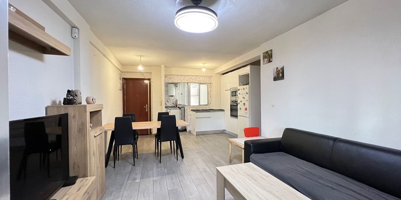 Piso en venta en  Zarzaquemada, Madrid  1/1