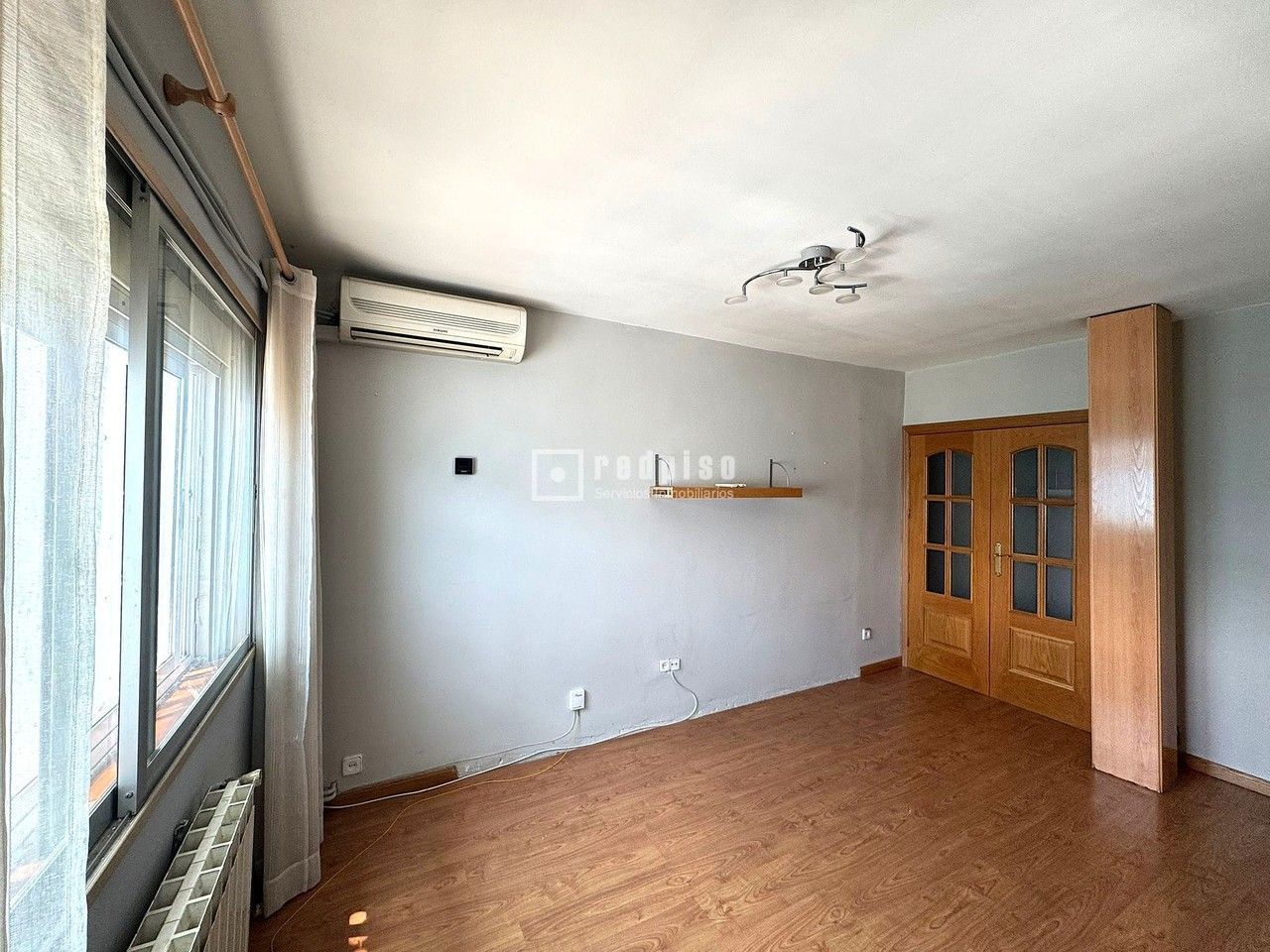 Piso en venta en  avenida Francfort, Coslada, Madrid  10/24