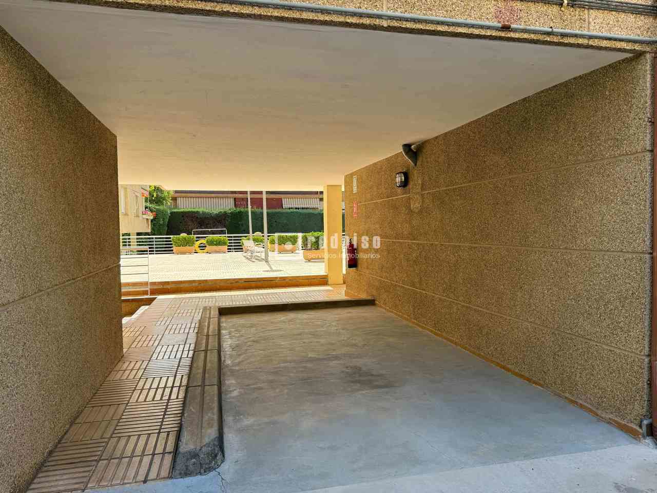 Garaje en venta en  Galapagar, Madrid  1/1