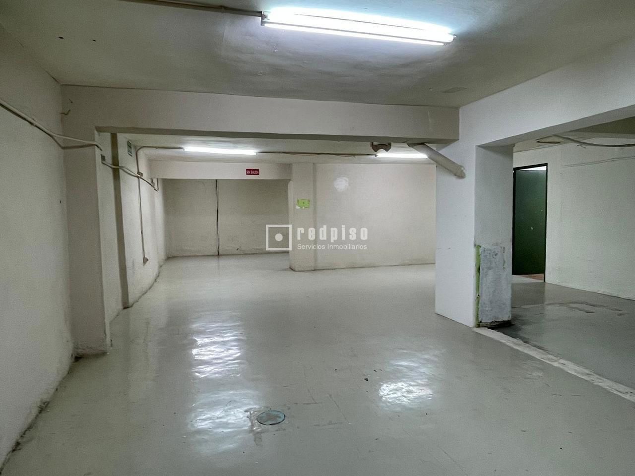 Local en alquiler en  calle de Cristóbal Bordiú, Chamberí, Madrid  16/26