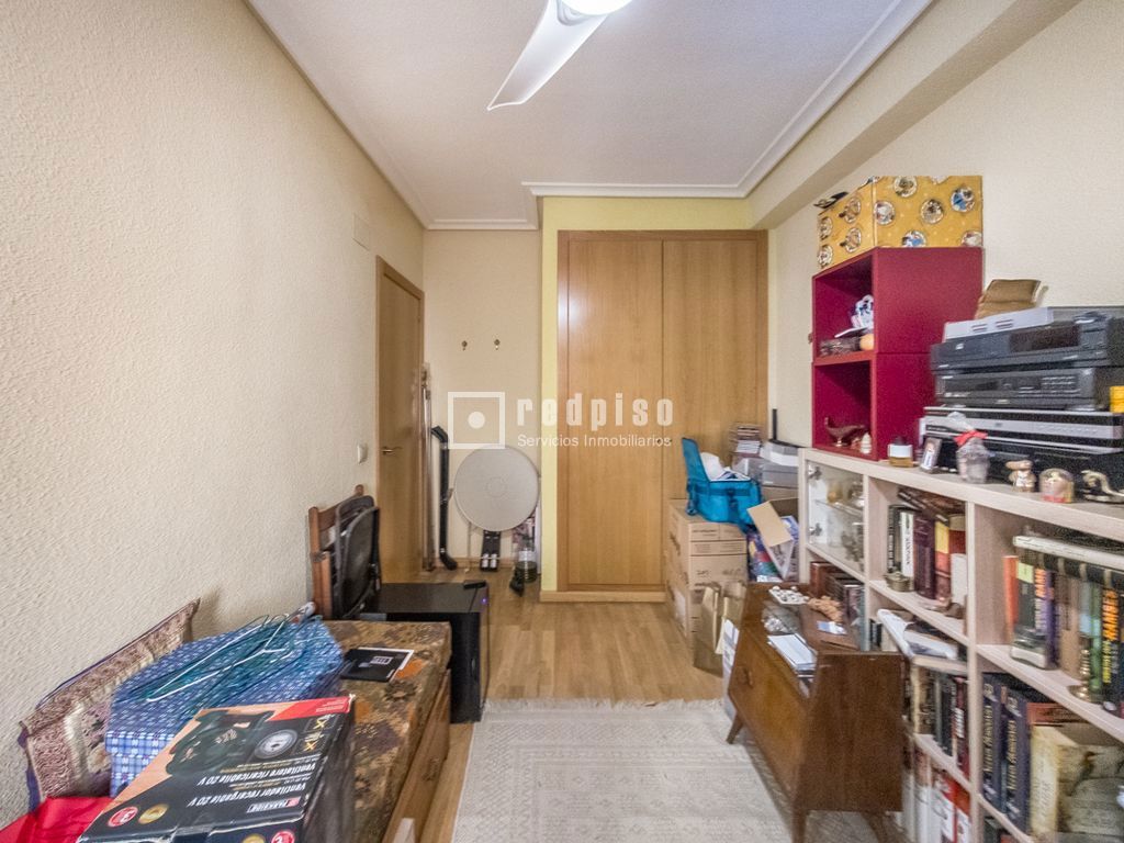 Piso en venta en calle De Antonio Toledano, Madrid, Madrid 21/27