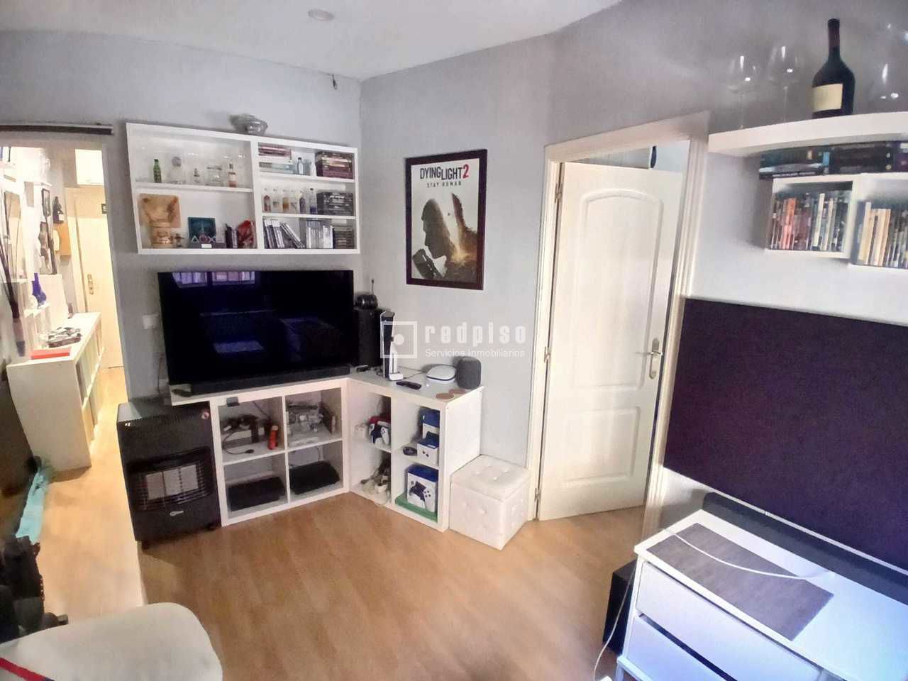 Piso en venta en calle Del Lucero, Madrid, Madrid 5/14