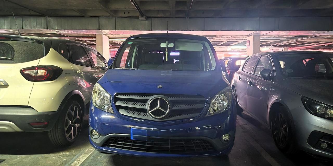 Parking en venta en  Sevilla  1/1