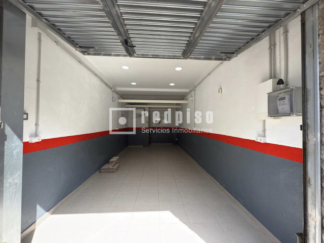 Local en venta  Santa Coloma de Gramenet, Barcelona  2/4