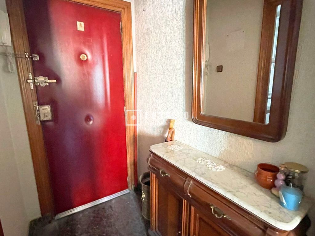 Piso en venta en  plaza de Verín, Madrid  1/1