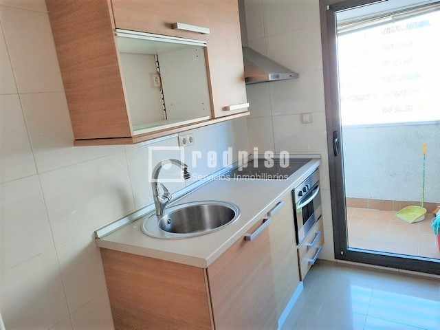 Piso en alquiler en  avenida de Isabel de Valois, Madrid  7/17