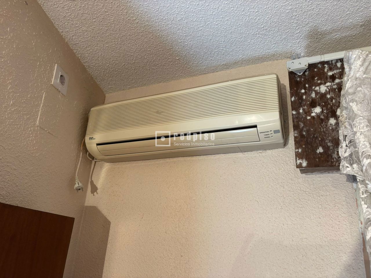 Casa en venta en  avenida de Francisco Caballero, Cadalso de los Vidrios, Madrid  20/40