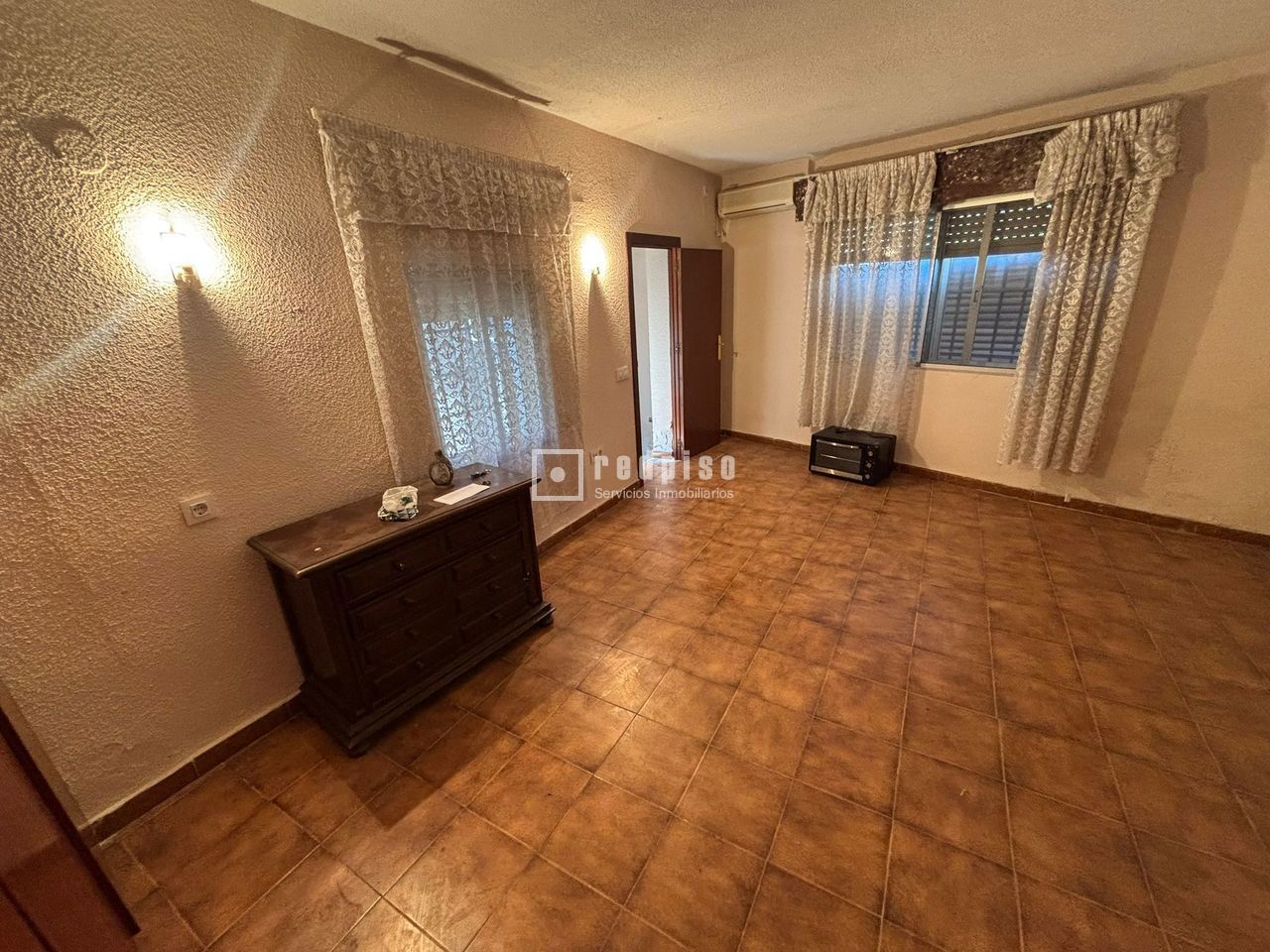 Casa en venta en  avenida de Francisco Caballero, Cadalso de los Vidrios, Madrid  9/40