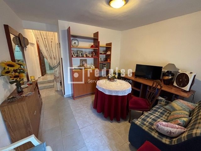 Casa en venta en  Romanones, Guadalajara  1/1