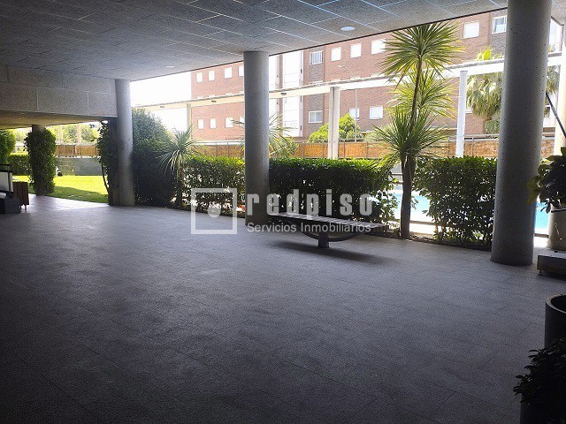 Piso en alquiler en  calle del Cardenal Tavera, Hortaleza, Madrid  43/48