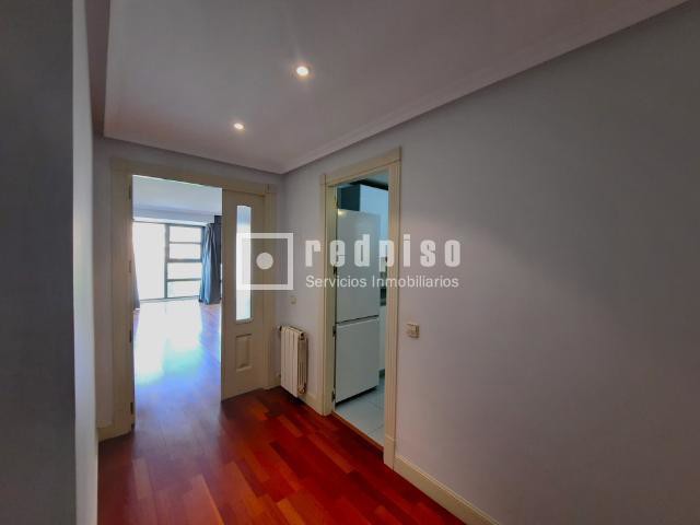 Piso en alquiler en  calle del Cardenal Tavera, Hortaleza, Madrid  4/48