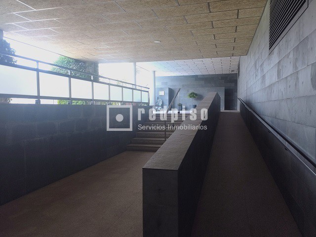 Piso en alquiler en  calle del Cardenal Tavera, Hortaleza, Madrid  46/48