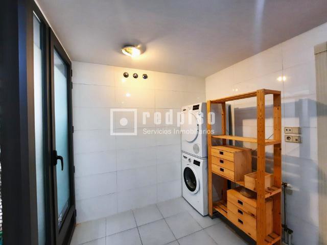 Piso en alquiler en  calle del Cardenal Tavera, Hortaleza, Madrid  9/48