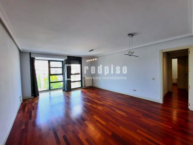 Piso en alquiler en  calle del Cardenal Tavera, Hortaleza, Madrid  14/48