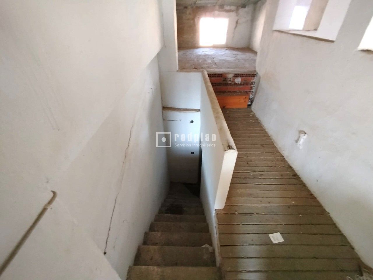 Casa en venta en  plaza de la Corredera, Cadalso de los Vidrios, Madrid  8/26