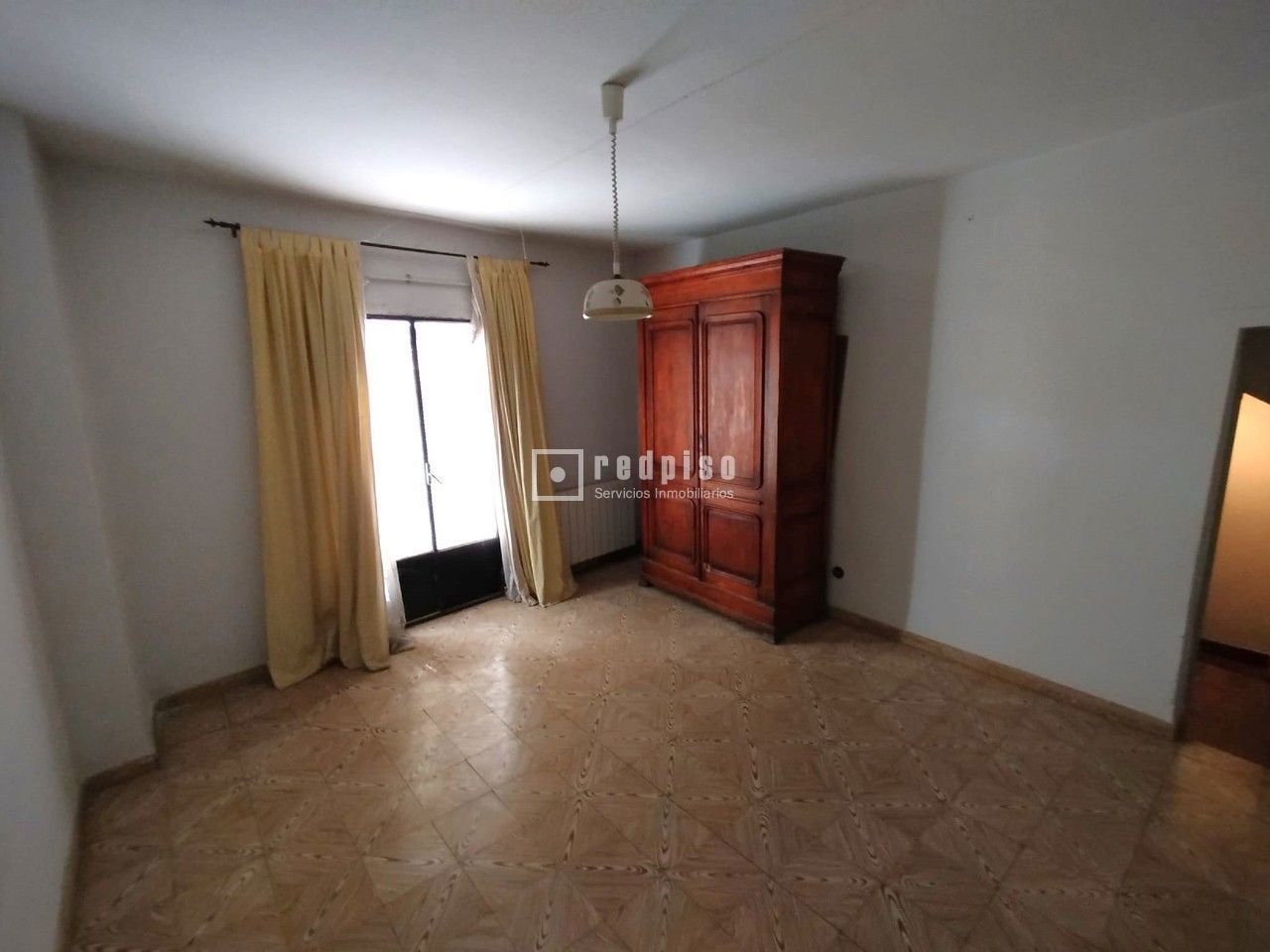 Casa en venta en  plaza de la Corredera, Cadalso de los Vidrios, Madrid  4/26