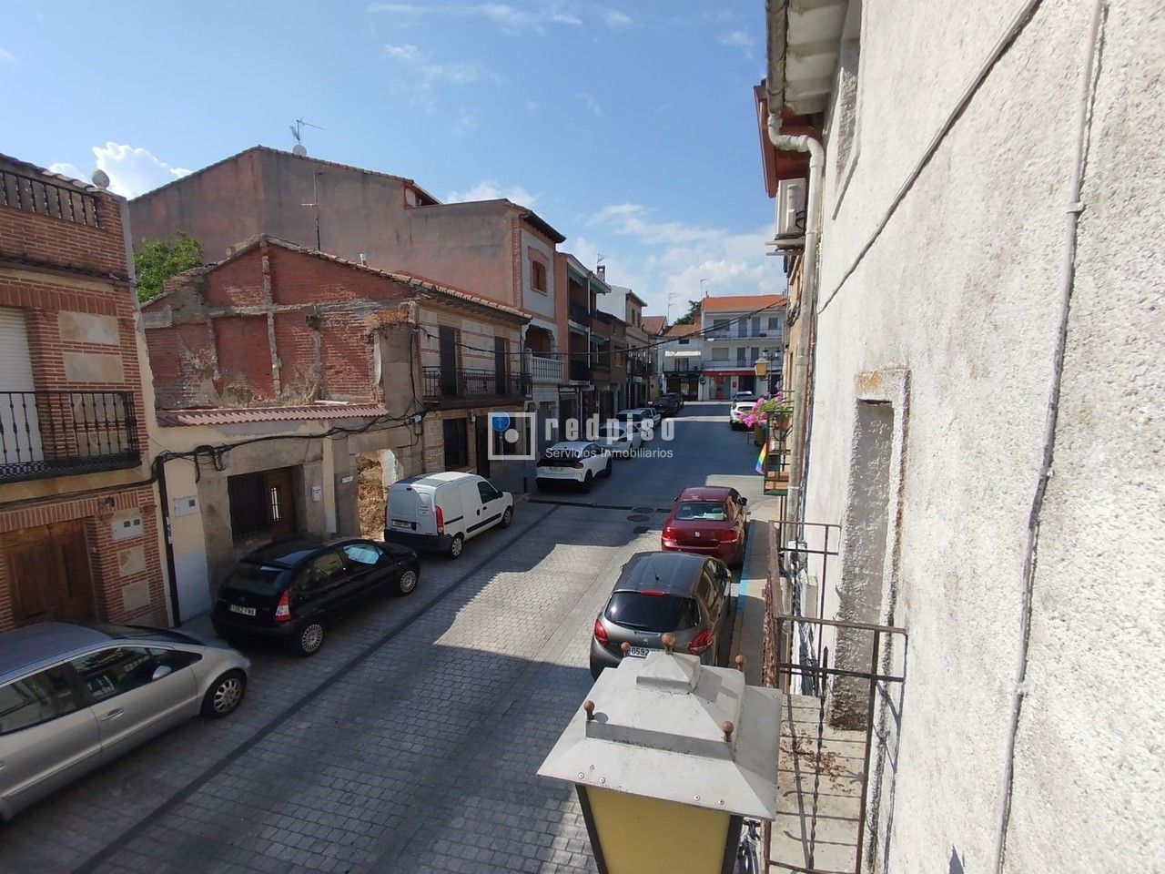 Casa en venta en  plaza de la Corredera, Cadalso de los Vidrios, Madrid  24/26