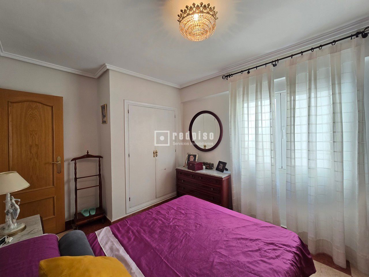 Piso en venta en  Mislata, Valencia  12/19