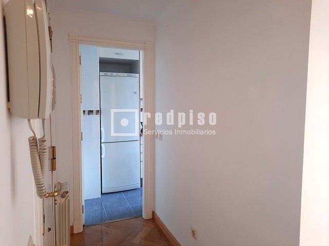 Piso en alquiler en  avenida de Francisco Pi y Margall, Madrid  2/33