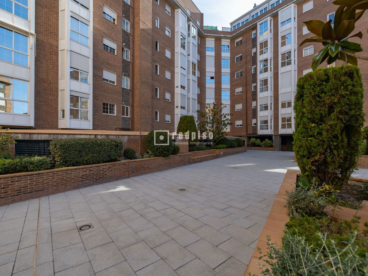 Piso en alquiler en  avenida de Francisco Pi y Margall, Madrid  32/33