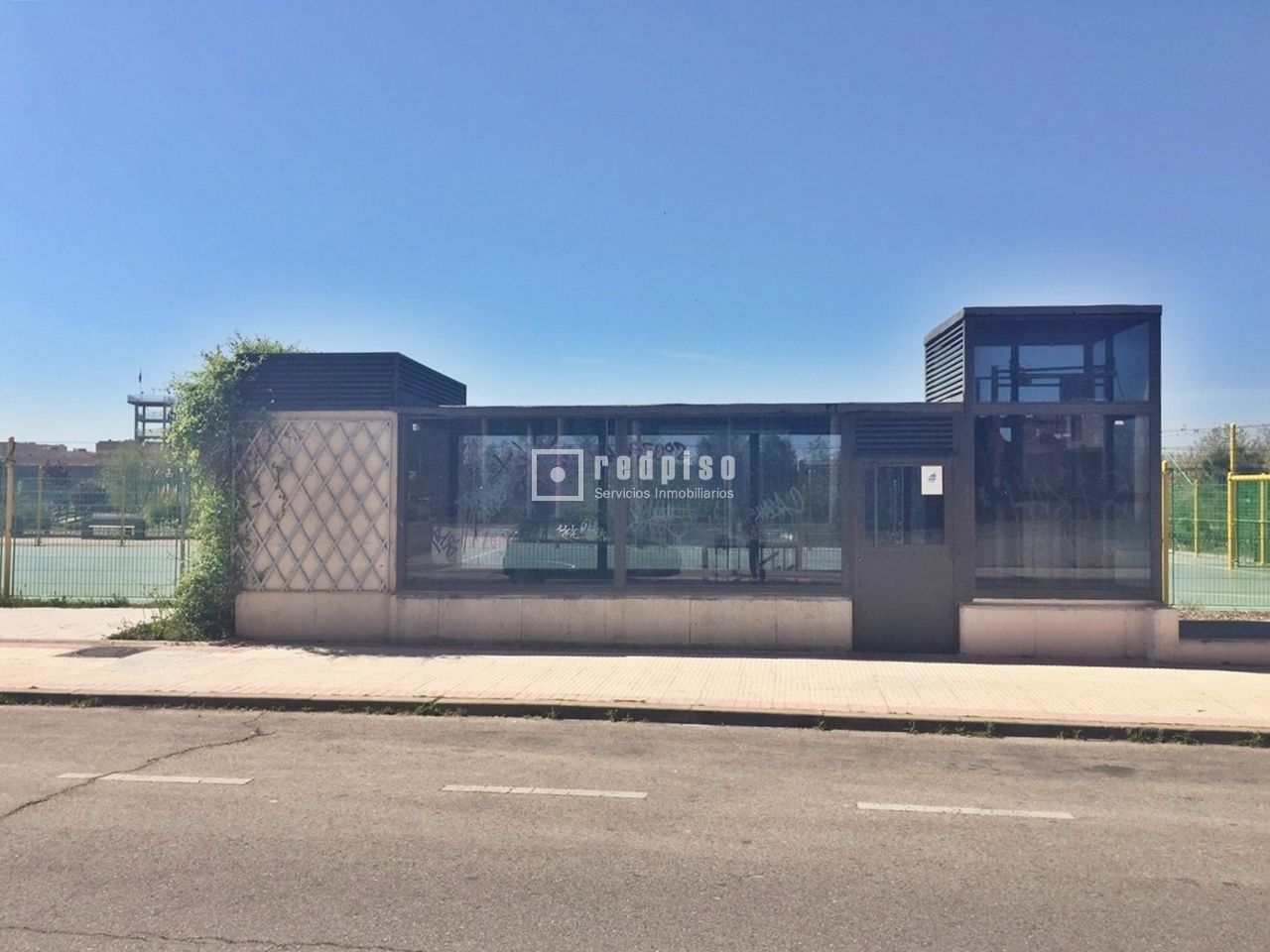 Garaje en alquiler en  calle los Arces, Alcorcón, Madrid  5/5