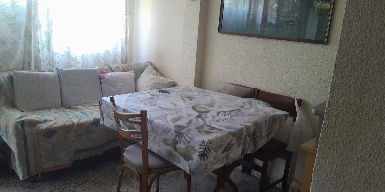 Piso en venta en  plaza de los Pinazo, Villaverde, Madrid  1/1