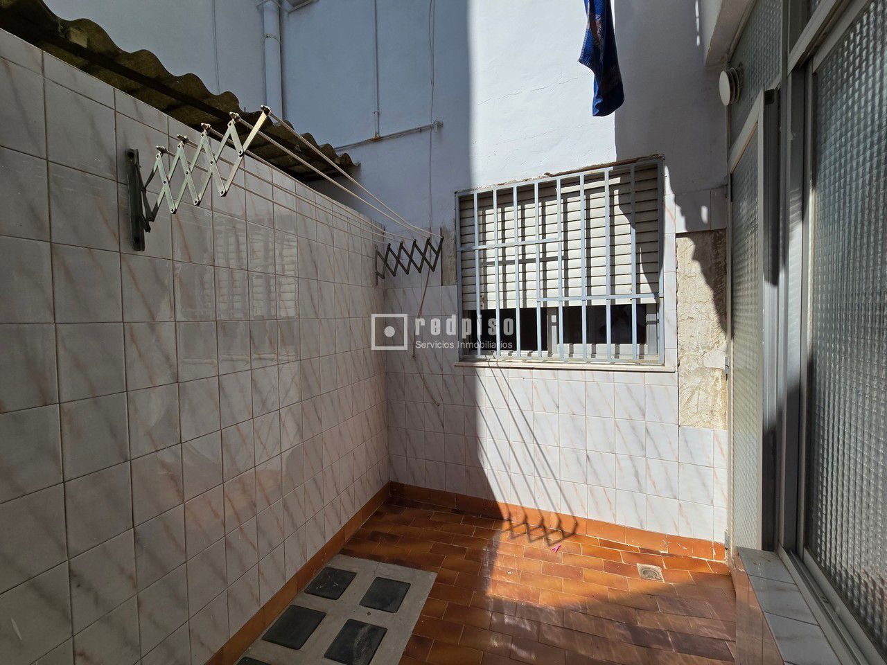 Piso en alquiler en  Xirivella, Valencia  15/18