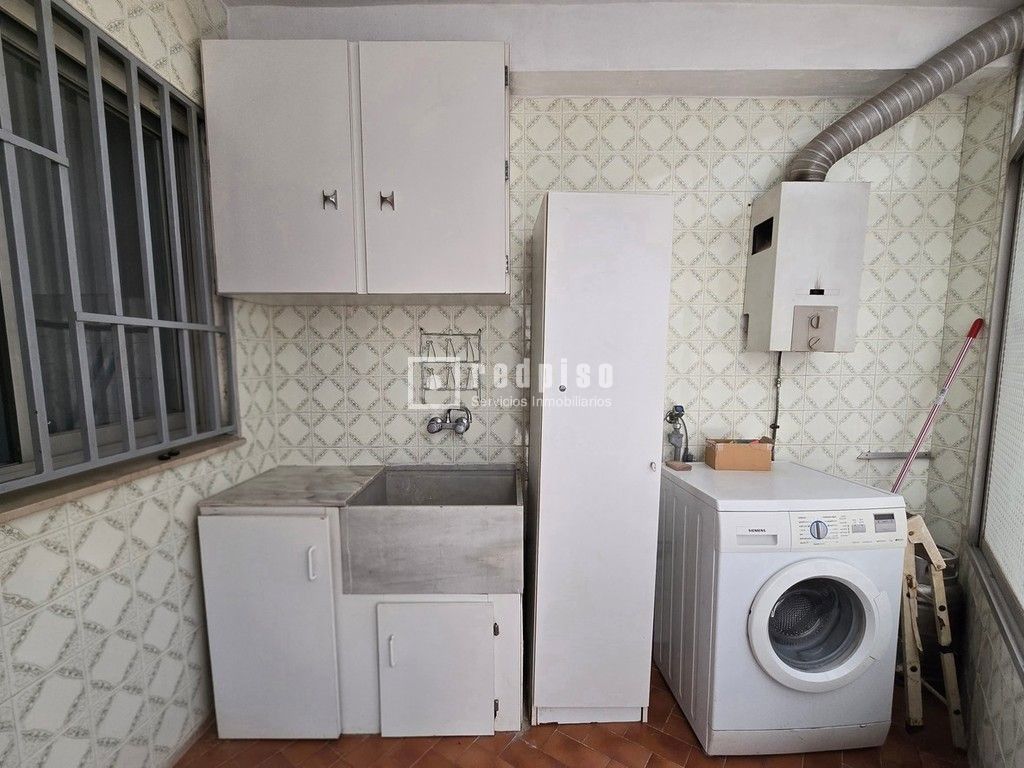 Piso en alquiler en  Xirivella, Valencia  13/18