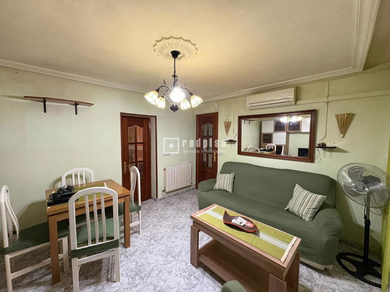 Piso en venta en calle De Rocafort, Madrid, Madrid 3/19