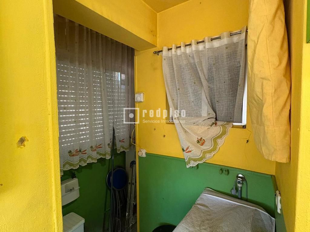 Piso en venta en calle De Rocafort, Madrid, Madrid 9/19