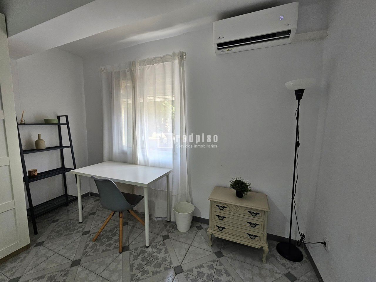 Piso en alquiler  calle Diví Mestre, Alboraia, Valencia  5/35