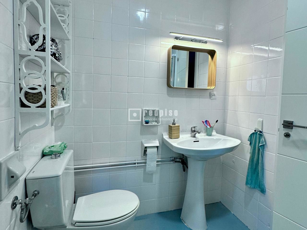 Piso en alquiler en  calle Gabilondo, 16, Valladolid  23/27