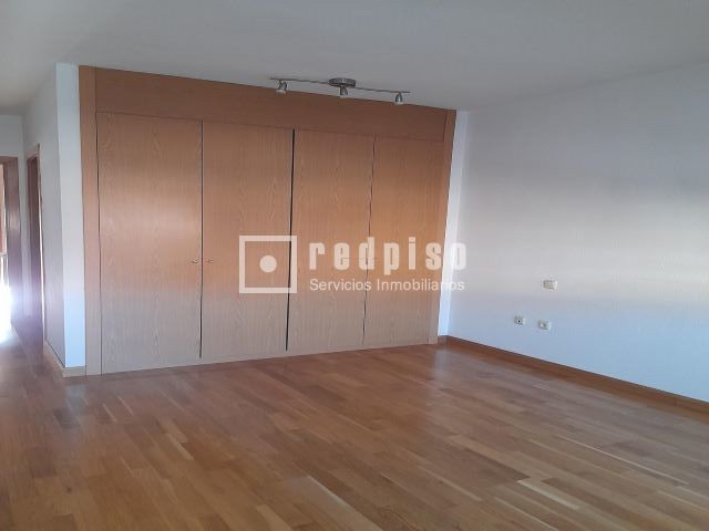 Casa en alquiler en  Arganda del Rey, Madrid  18/27