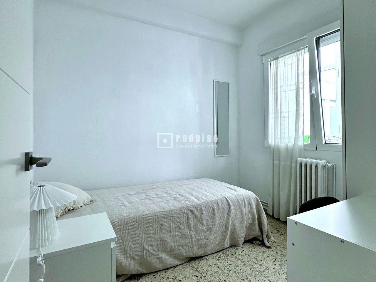 Piso en alquiler en  calle Gabilondo, 16, Valladolid  5/24