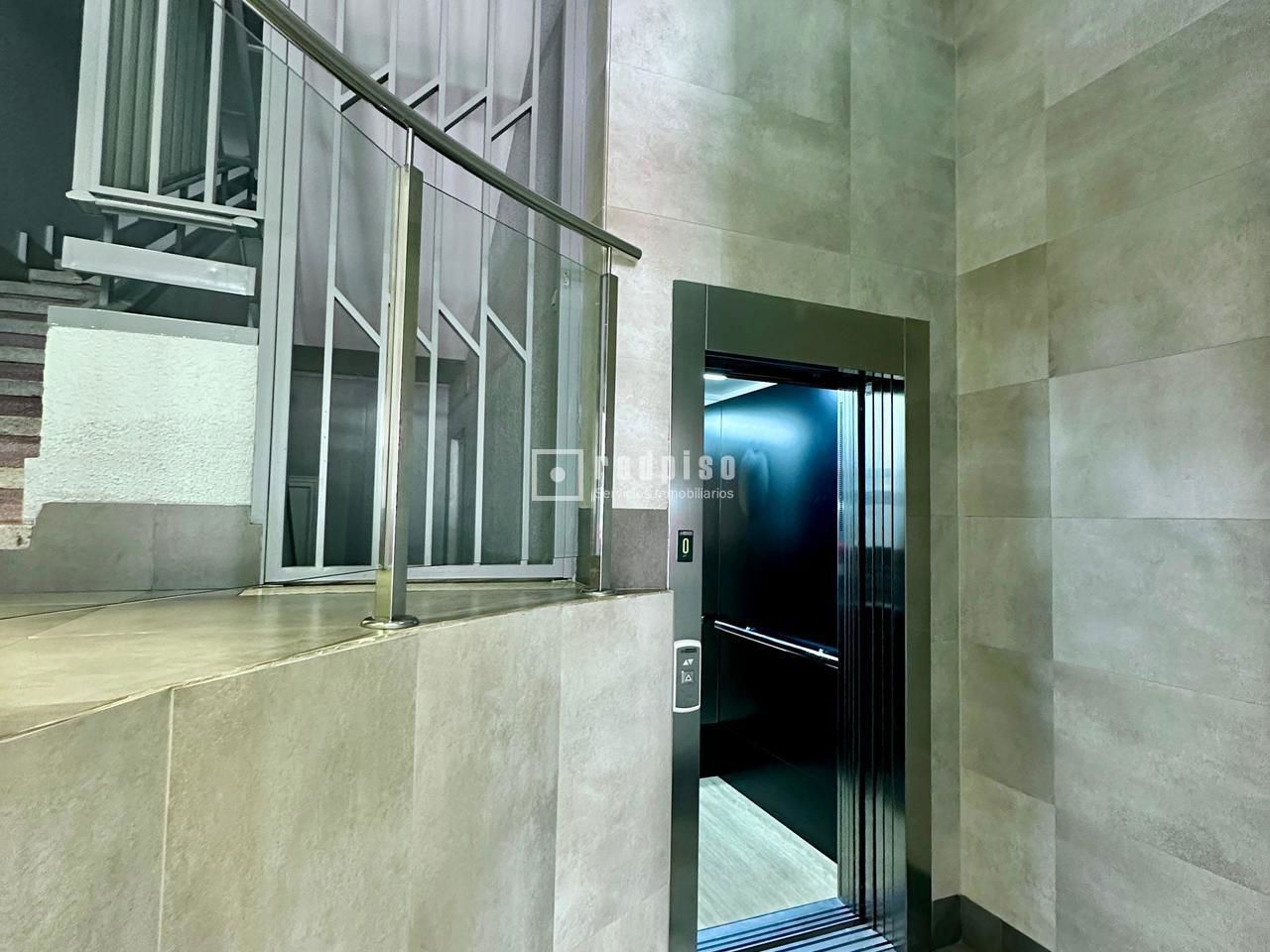 Piso en alquiler en  calle Gabilondo, 16, Valladolid  22/24