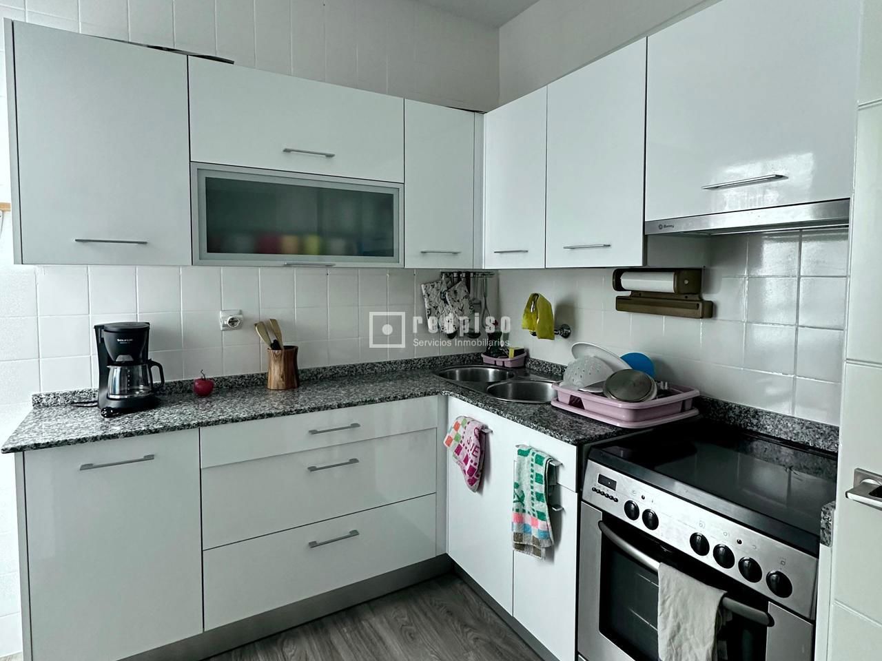 Piso en alquiler en  calle Gabilondo, 16, Valladolid  13/24