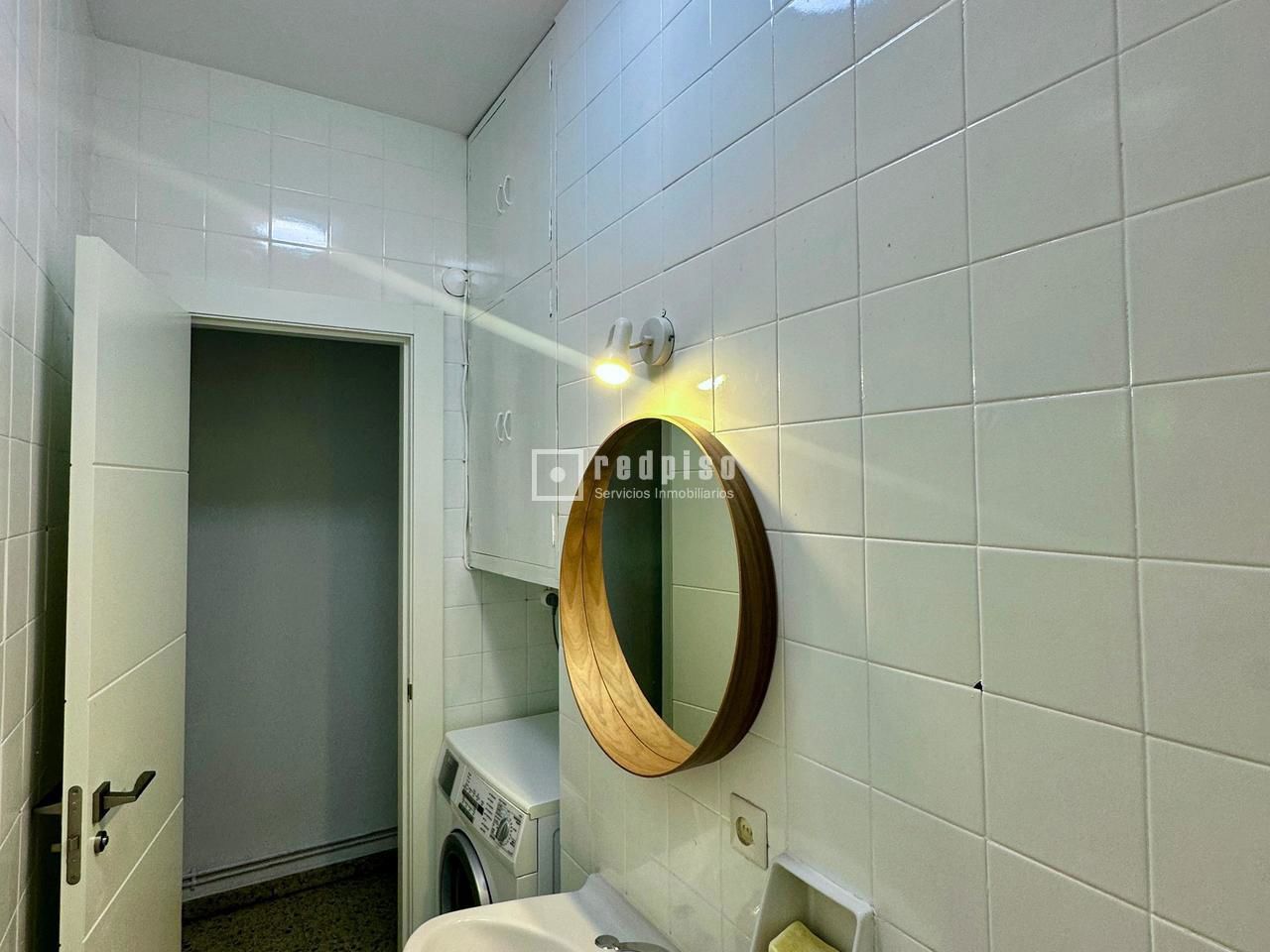 Piso en alquiler en  calle Gabilondo, 16, Valladolid  12/24