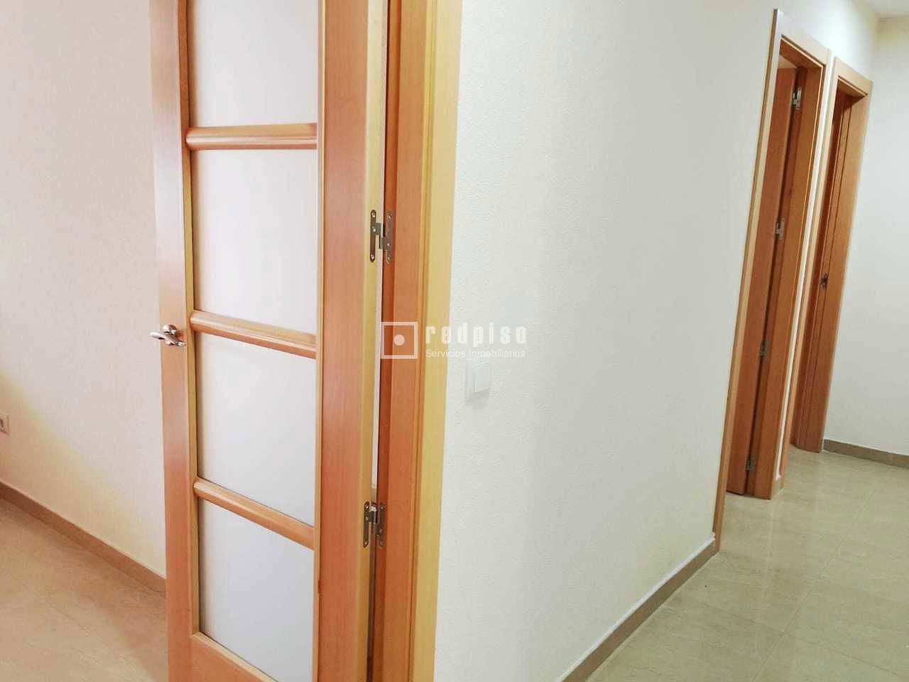 Piso en venta en  calle de San Eduardo, Talavera de la Reina, Toledo  7/18