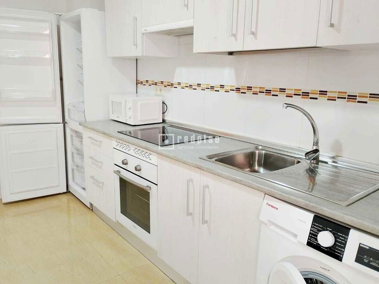 Piso en venta en  calle de San Eduardo, Talavera de la Reina, Toledo  9/18