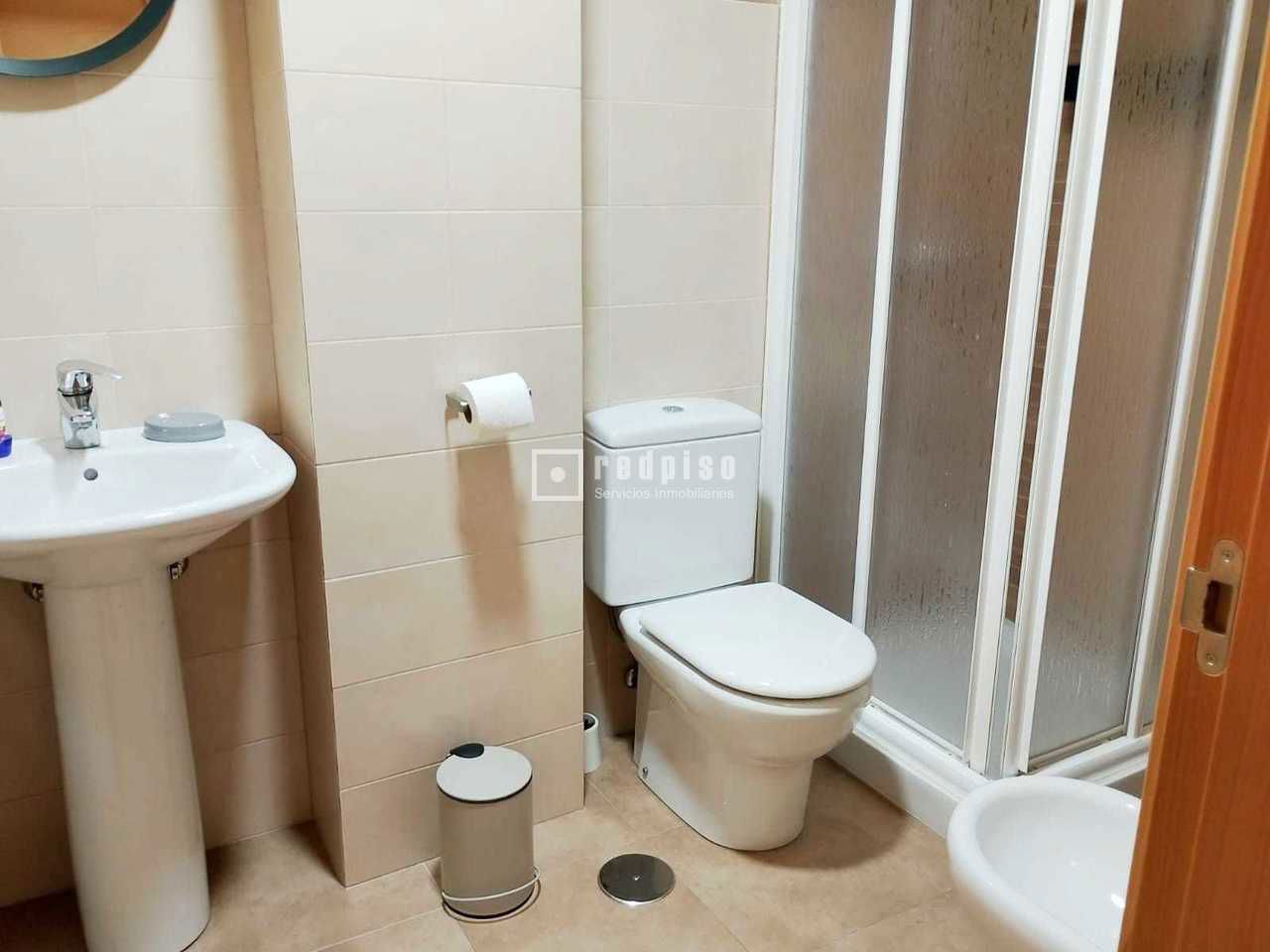 Piso en venta en  calle de San Eduardo, Talavera de la Reina, Toledo  6/18