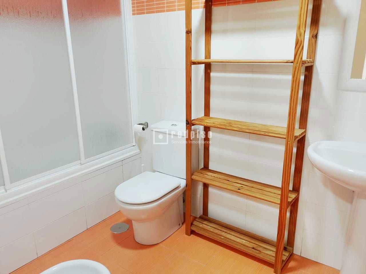 Piso en venta en  calle de San Eduardo, Talavera de la Reina, Toledo  5/18