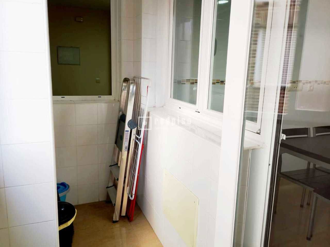 Piso en venta en  calle de San Eduardo, Talavera de la Reina, Toledo  12/18